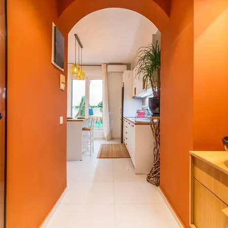 Luxurious In The Heart Of Apartment *
