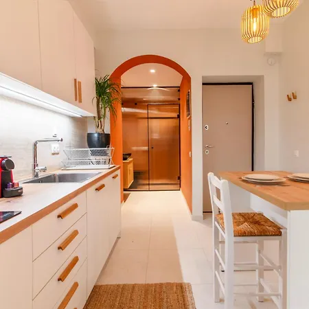 Apartment Luxurious In The Heart Of Athens