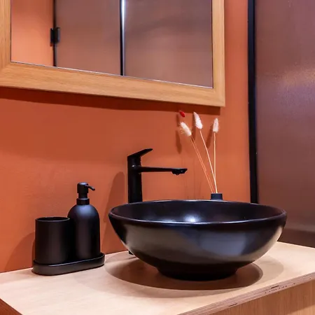 Apartment Luxurious In The Heart Of Athens